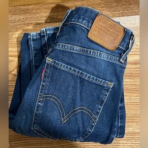 Super skinny Levi jeans size 25